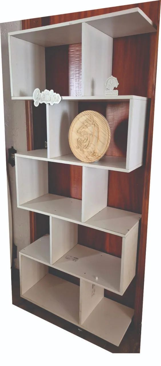 Estante 100% MDF com Desing Moderno Nova e com rodinhas - Foto 2