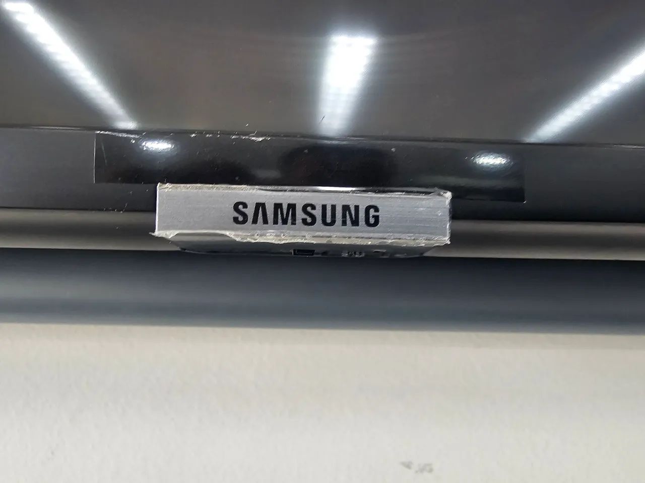 SmartTv 4k  Samsung seminova 65" - Foto 2