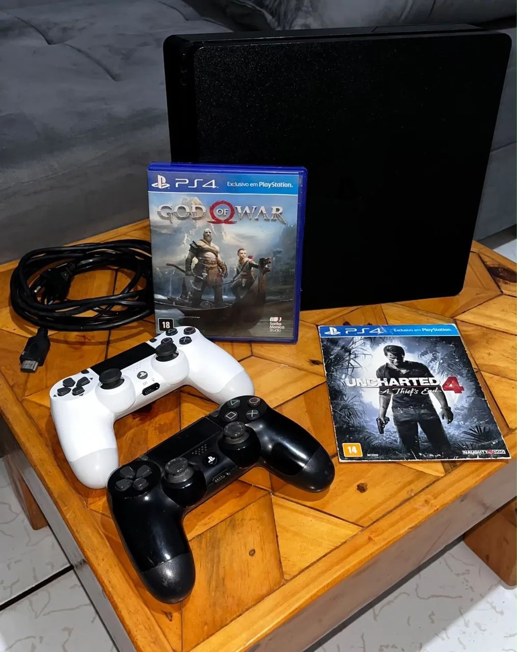 PlayStation 4 Slim