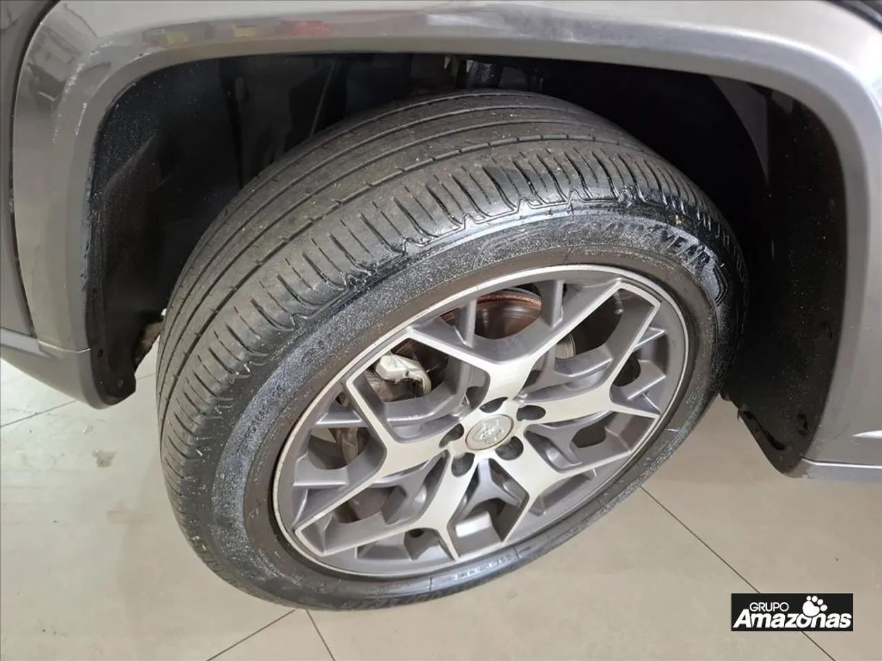 Jeep Commander Overl. TD380 2.0 4x4 Die. Aut., foto 20 de 20
