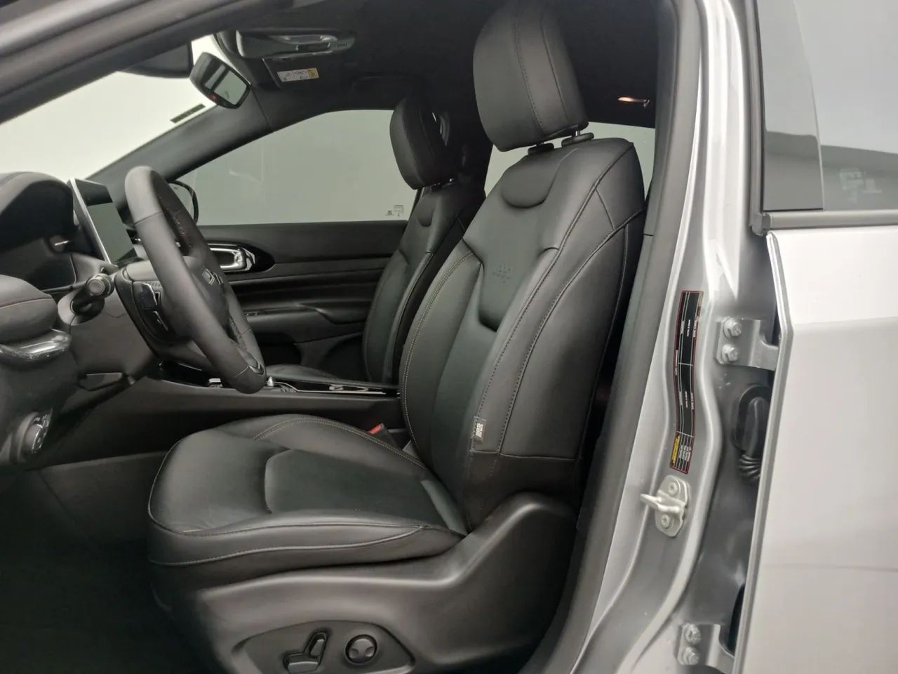 Jeep Compass Black Hurricane 2.0 4x4 TB Aut., foto 16 de 18
