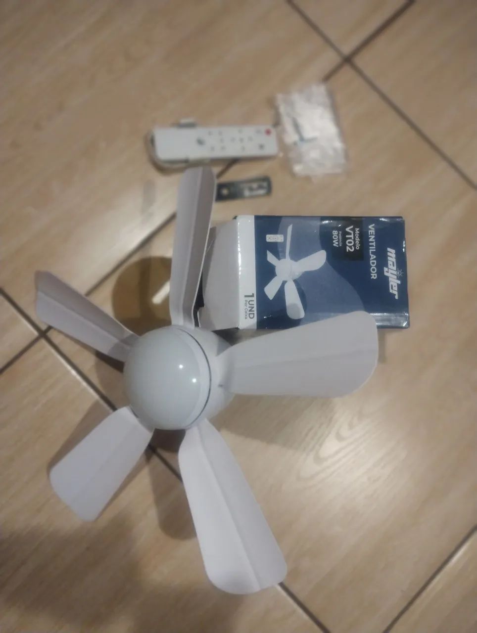 Ventilador mini de teto 5 hélices. - Foto 2