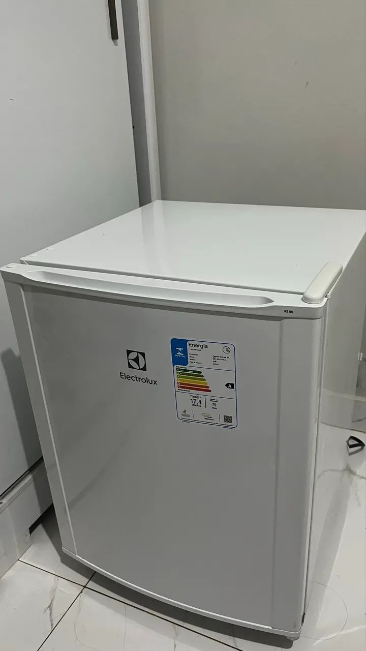 Frigobar Eletrolux 79L 