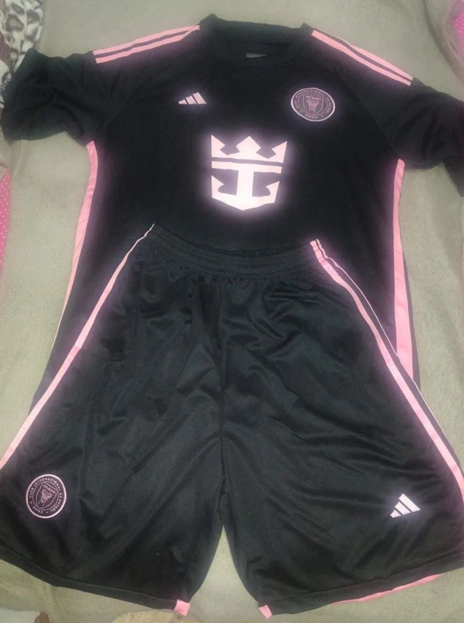 Camisa + short de Futebol R$75,00