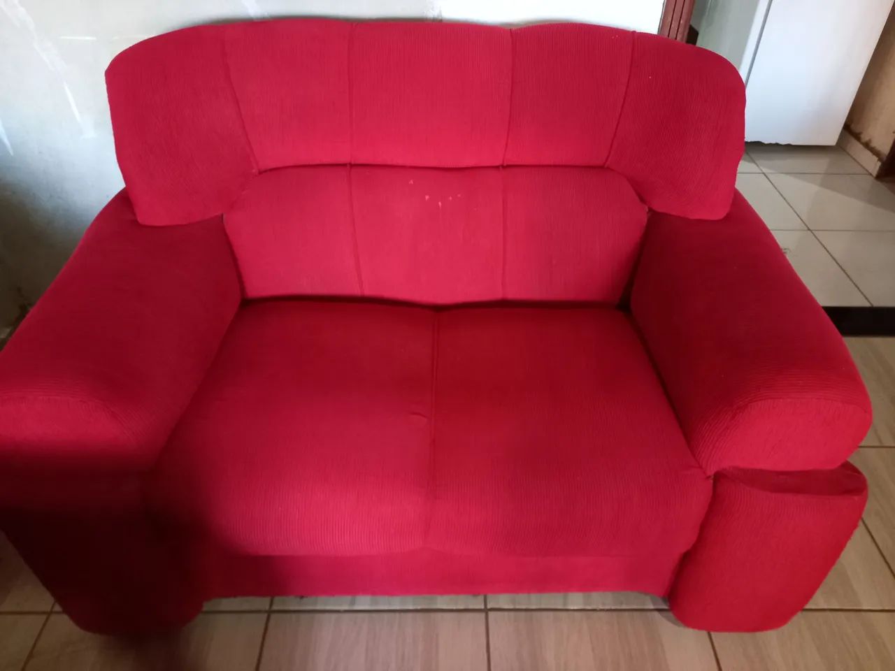 Sofá de dois lugares 