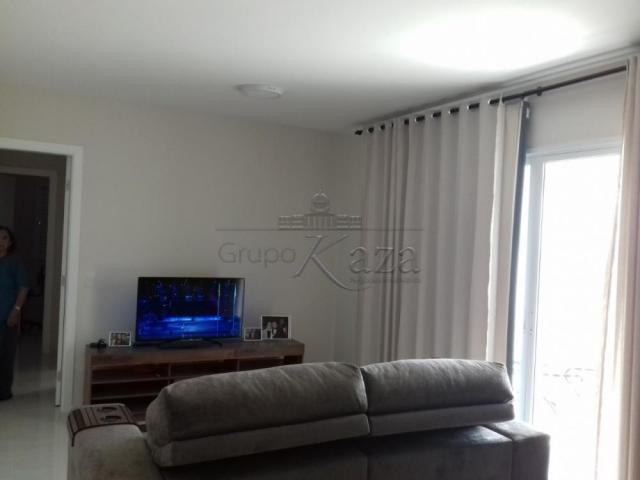 Apartamento à venda com 3 dormitórios em Vila industrial, Sao jose dos campos cod:V29699UR