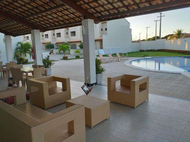Linda casa em condomínio com ótima localização - Foto 5