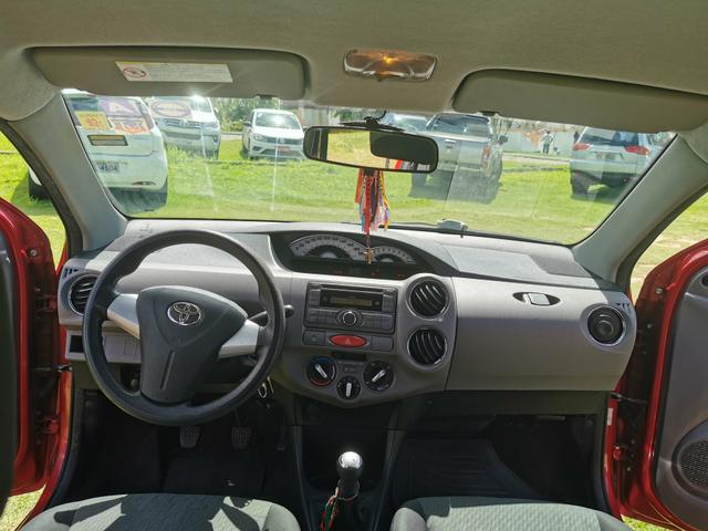 Toyota etios sedam 2013 xls 1.5 27.900,00 - Foto 5