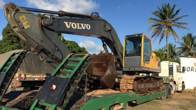 Escavadeira Volvo EC210B - Foto 6