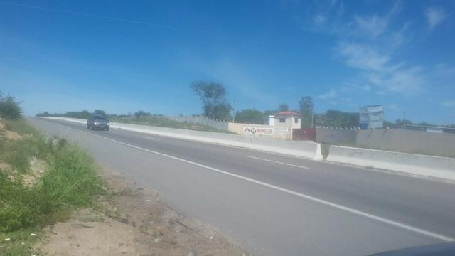 Vitória de Sto Antão=Vend. 155 mil terreno com 3.2 Hect. na BR-232 = Beira da Pista - Foto 9