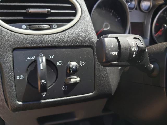 Ford Focus 1.6 hatch manual abaixo da FIPE - Foto 6
