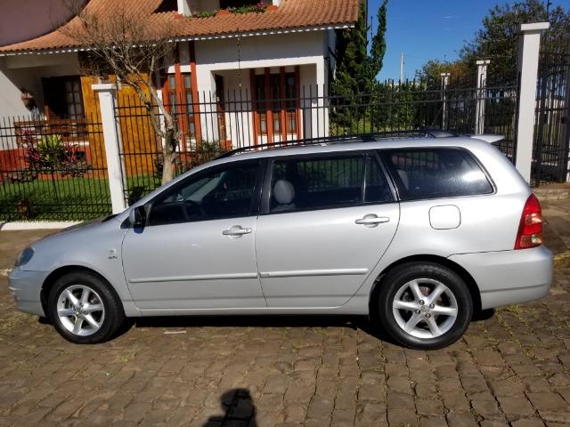 Toyota Fielder XEi 1.8 16v Automática 2005