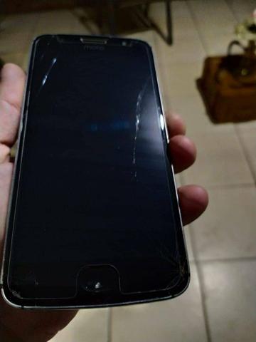 Moto G5s