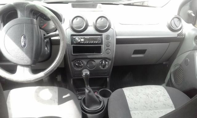 Ford Fiesta - Foto 2