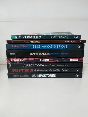 Conjunto com 8 livros, estilos diversos. Vendidos separadamente, também.