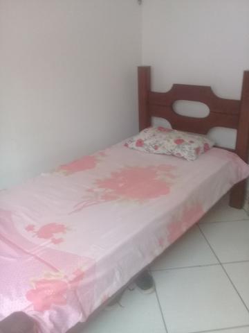 Alugo quarto mobiliado para homens - Foto 6