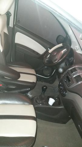 Carro Siena 1.6 completo 35 mil qual quer coisa chama no zap 9 *