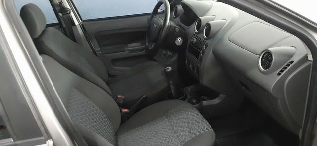 Fiesta sedan 1.0 - Foto 5