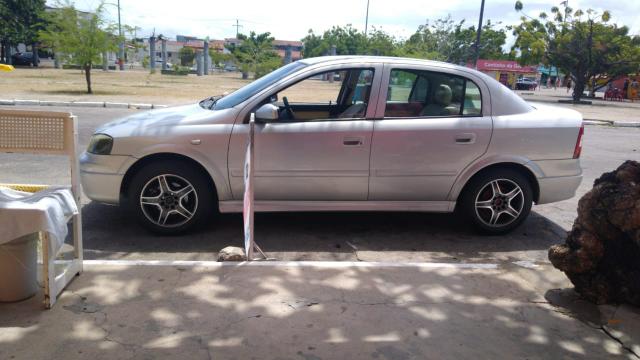 Vendo astra sedã 8v - Foto 2