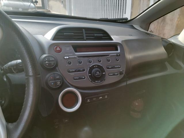 Honda Fit 13/14 automático IPVA pago - Foto 3