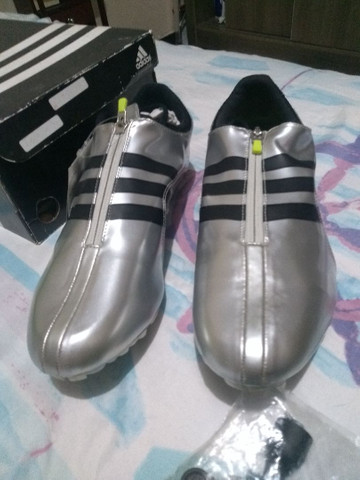 sapatilha atletismo adidas
