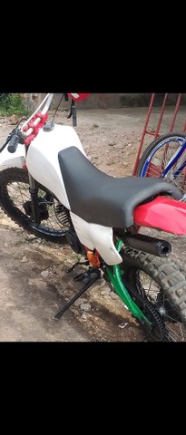 MOTO DT 180