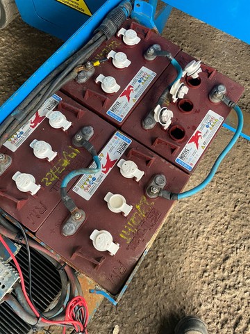 Plataforma Elevaótira Tesoura Elétrica 12 metros - Foto 2