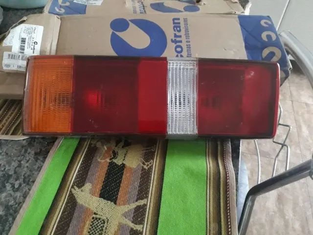 par lamternas trazeira do scort hobi ano 78 e79 nova na caixa - Foto 2