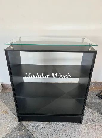 Balcão Vitrine com Tampo de Vidro - Preto - Foto 2