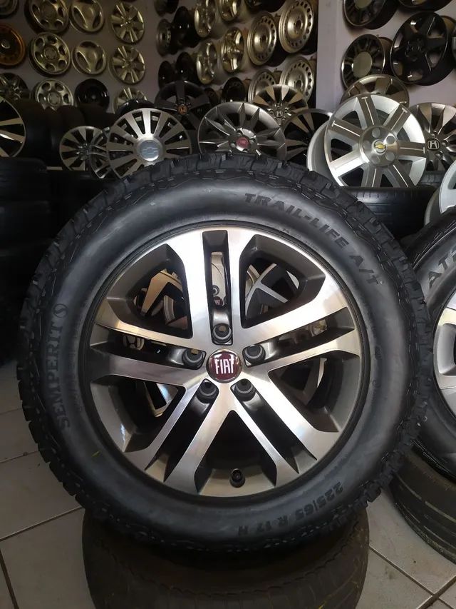 Rodas aro 17 Fiat Toro com pneus