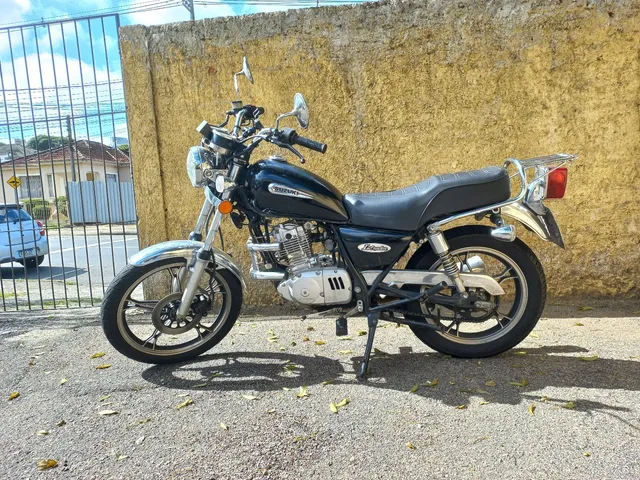 Suzuki Intruder em São José Dos Pinhais