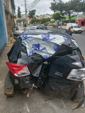 Sucata GM/ Onix 1.0 MT LT 15/15 para venda de peças  - Foto 4