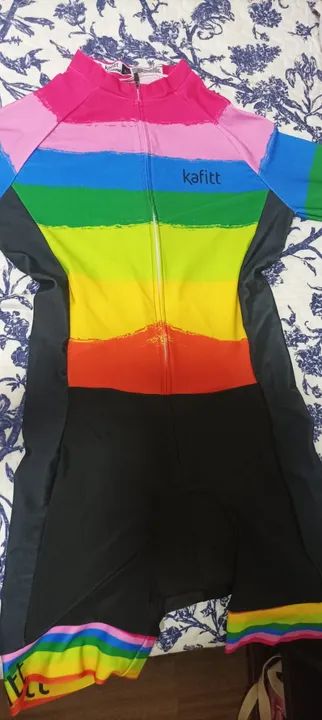 Macacão feminino de ciclismo, tamanho G, de manga longa em ótimo estado de conservação. - Foto 4