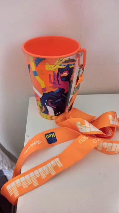 Copo Itaú Rock in Rio e Viseira Tik Tok - Foto 2