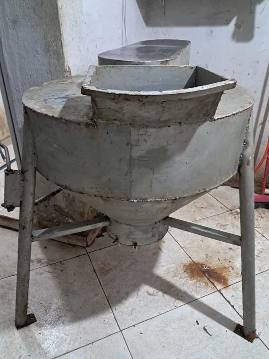 Depenadeira Automática (até 6 frangos)