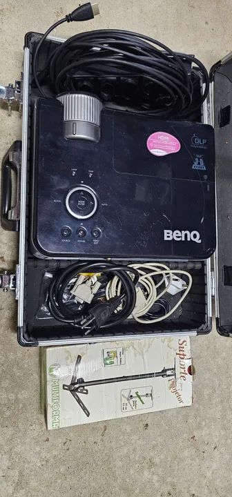 Projetor profissional  Benq 3d com Hdmi maleta e acessórios  - Foto 4