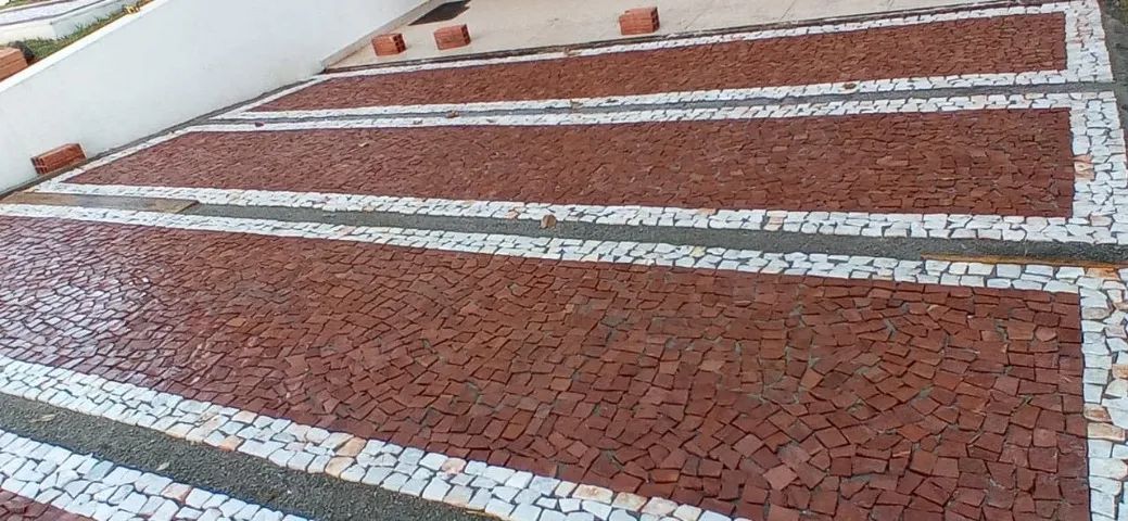 Calçada Portuguesa VERMELHA / ROXO