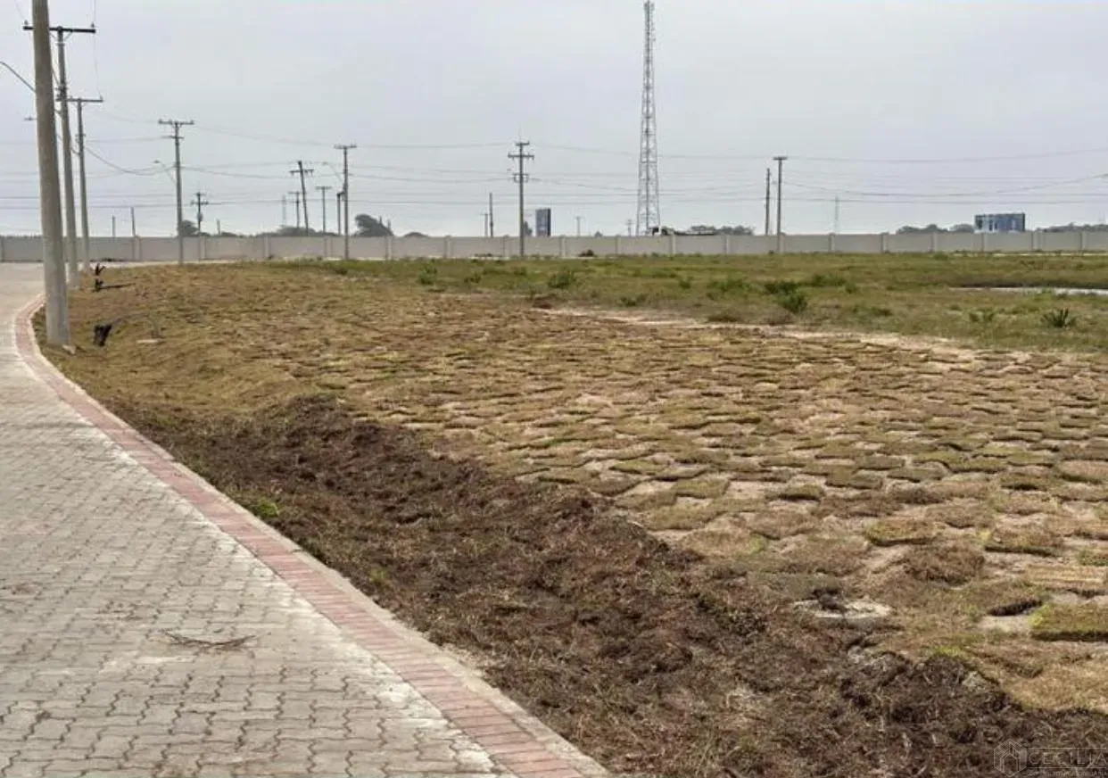 Terreno à venda em Condominio fechado Joy 01 Xangrilá, centro Xangrilá. REF: 3728