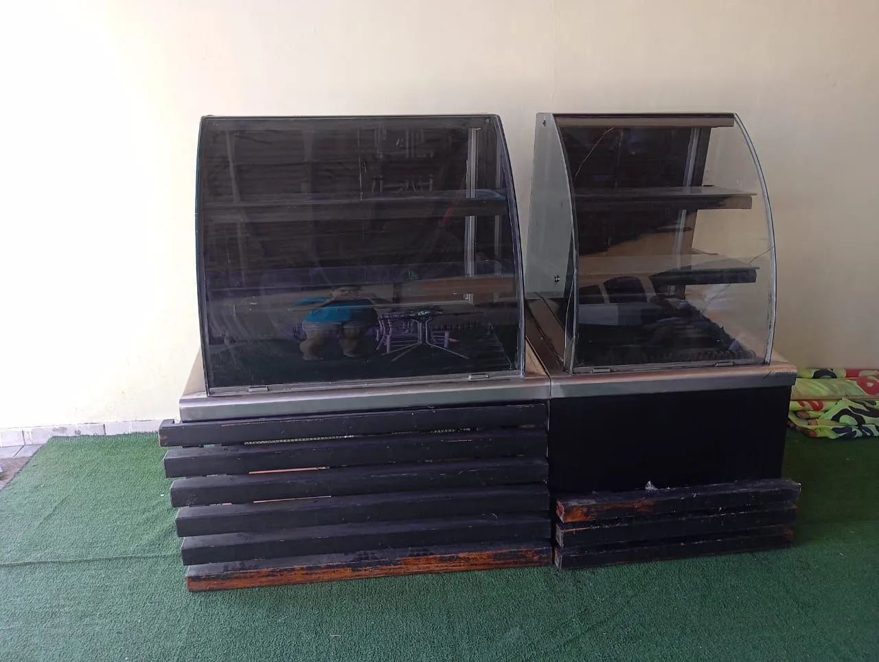 Vitrine Refrigerada + estufa para seu negócio!