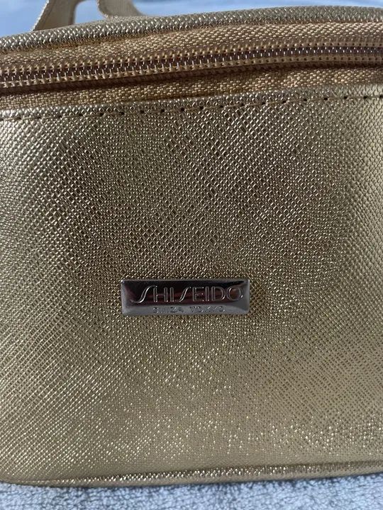 Frasqueira/necessaire dourada shiseido original - Foto 5