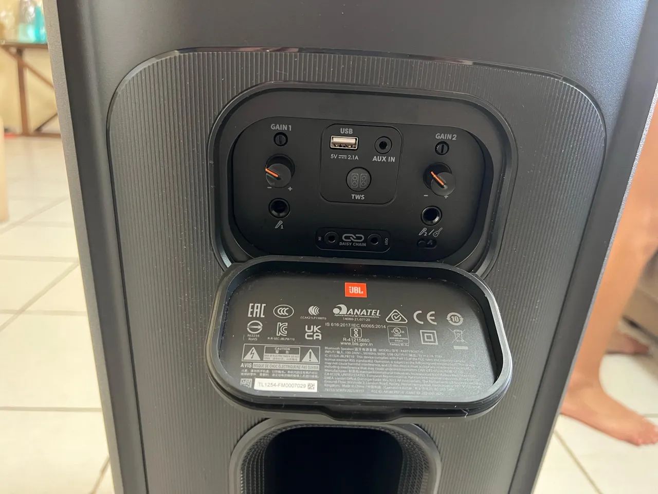 Partybox JBL 710 seminova - Foto 6