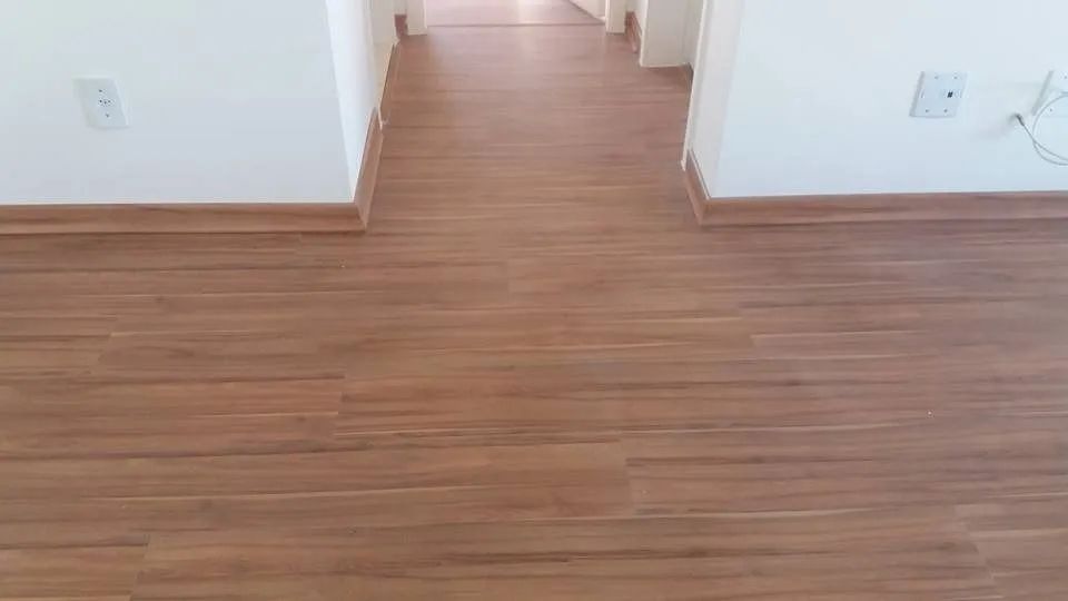 INSTALADOR DE, VINILICOS,LAMINADOS E NIVELAMENTOAS. - Foto 4