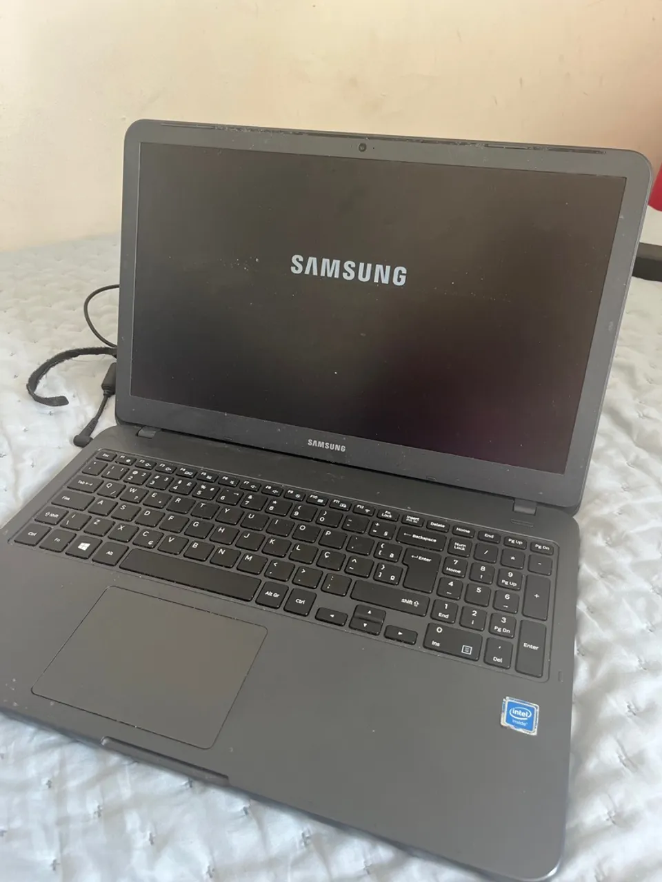 Notebook Samsung e20 4GB, SSD, Windows 11