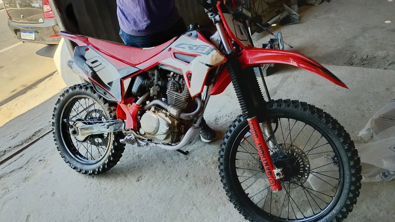 CRF 230 - Foto 2
