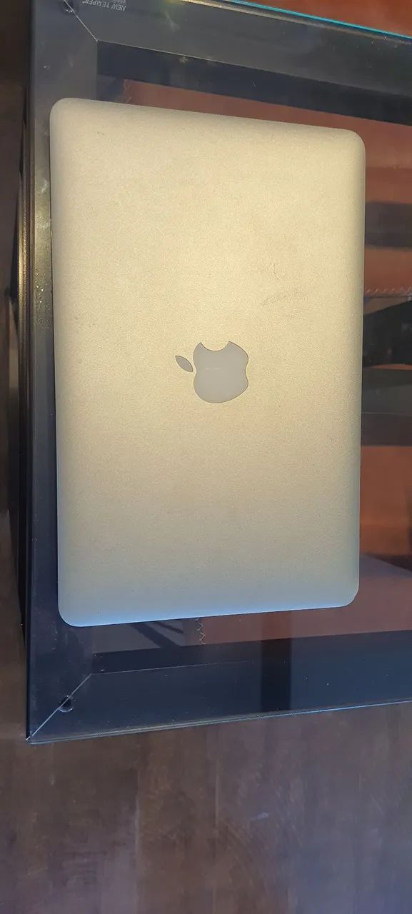 MacBook Air 11 Apple