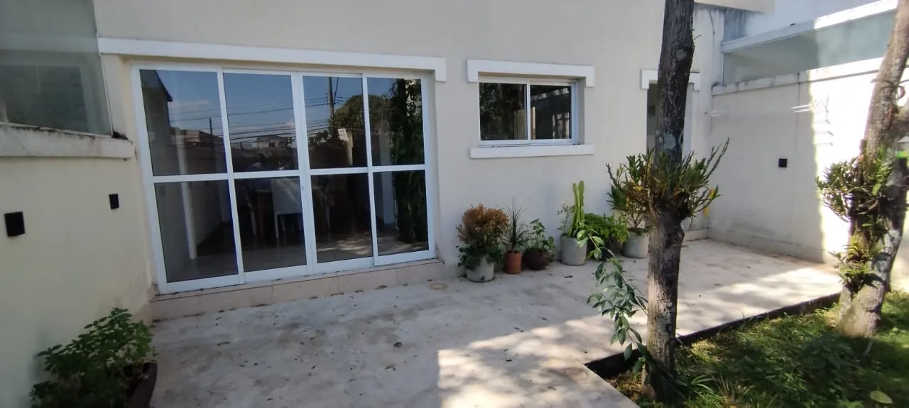 sobrado para locaçao na Av Rio Bonito zona Sul SP