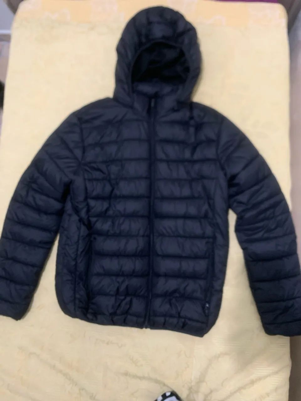 Jaqueta de Puffer com Capuz - Conforto e Estilo