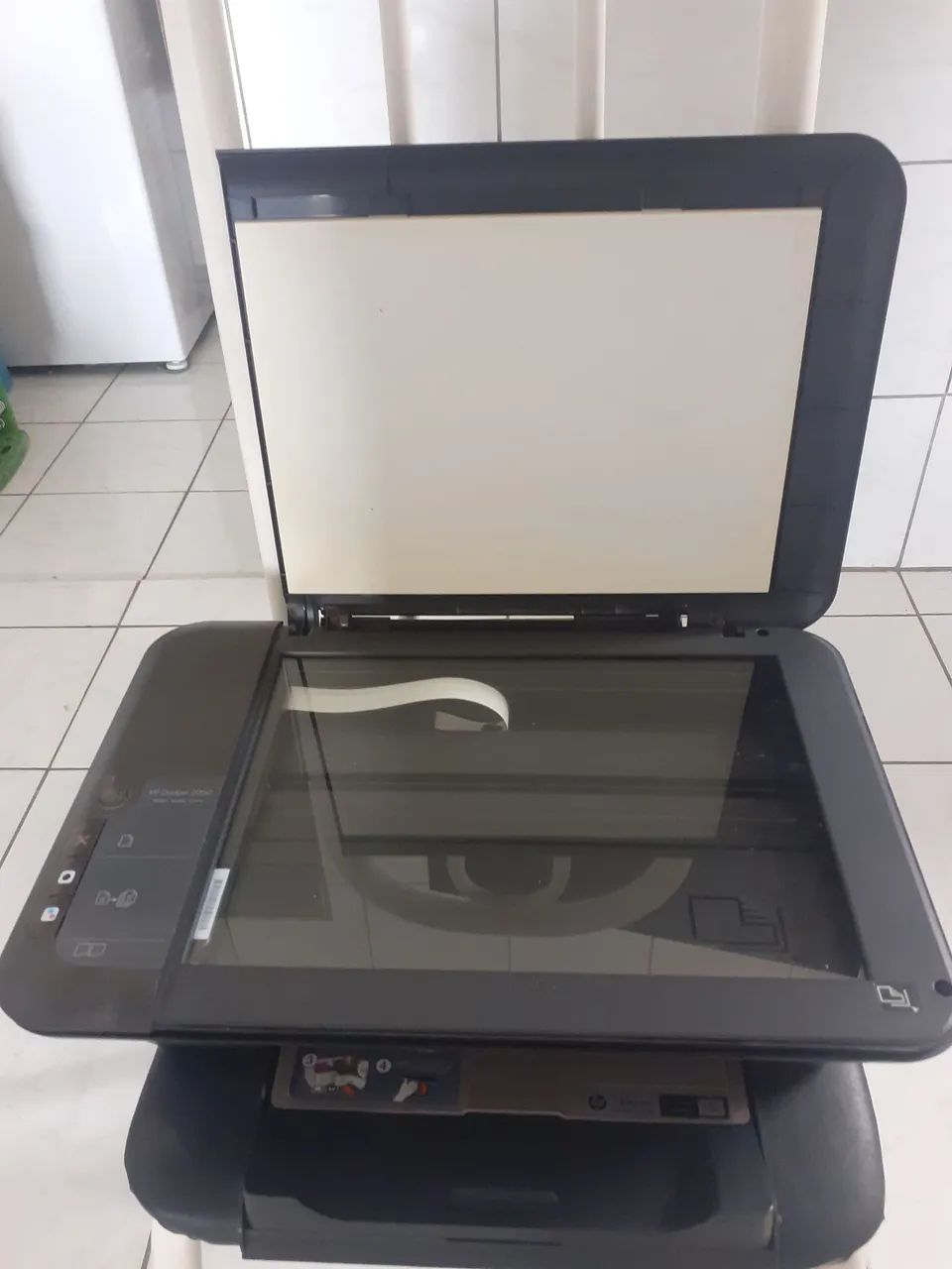 Impressora HP Deskjet 2050 - Foto 2