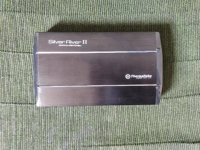 HD externo 500Gb com CaseThermaltake Silver River II Aluminum  3.5 polegadas Black USB 2.0 - Foto 2