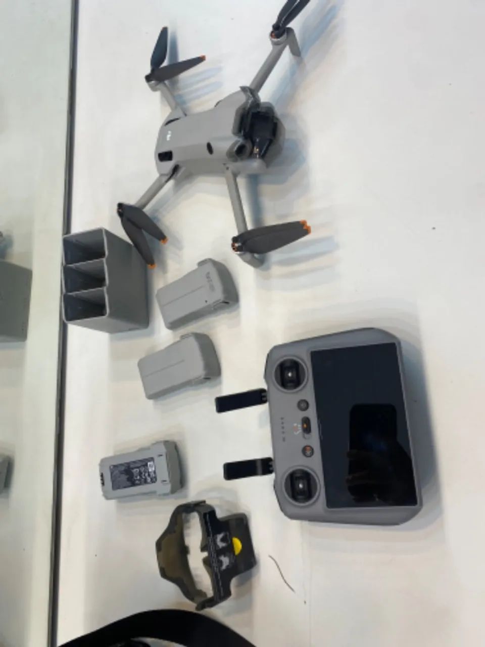 Drone DJI MINI 4 PRO KIT COMPLETO NOVÍSSIMO   - Foto 2